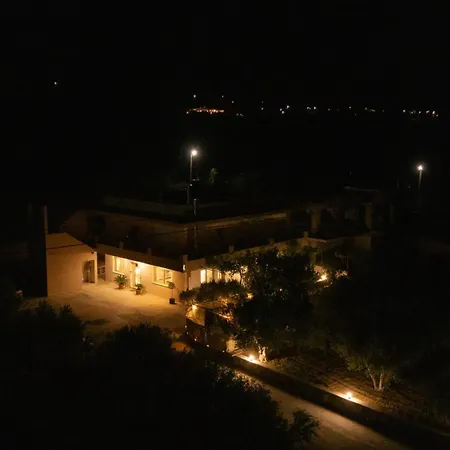 Ria's In Ag. Nikolaos Daire *